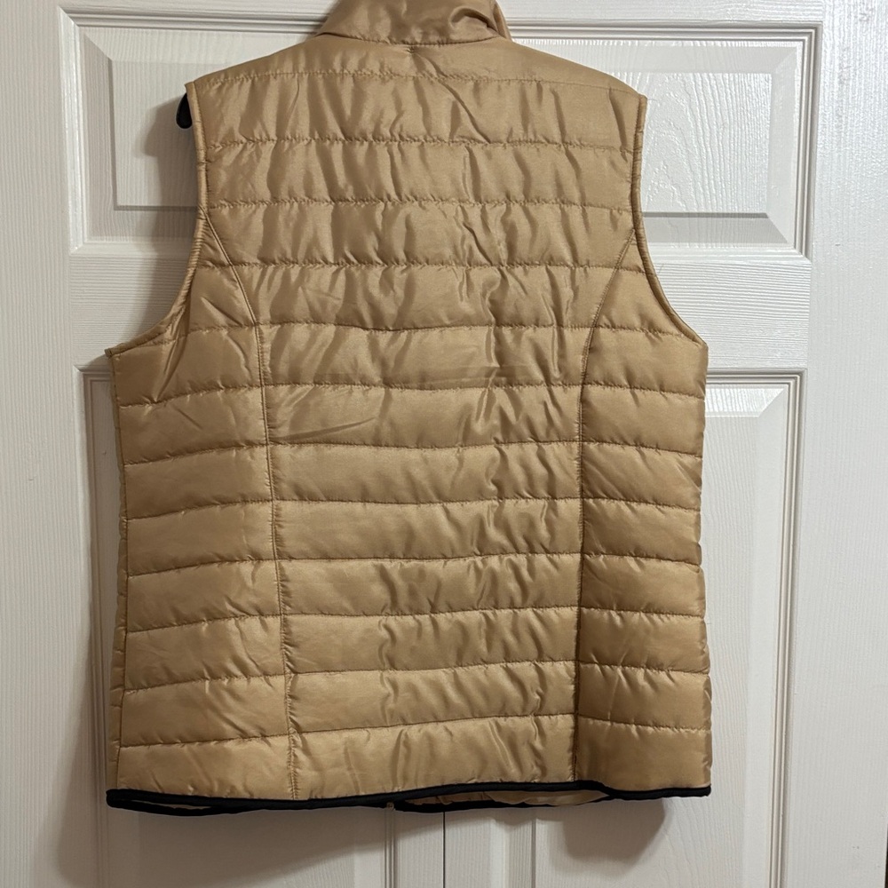 Hannah Beige Quilted Vest - Picture 10 of 12